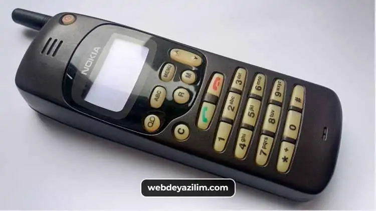 Monokrom Ekran: Nokia 1610