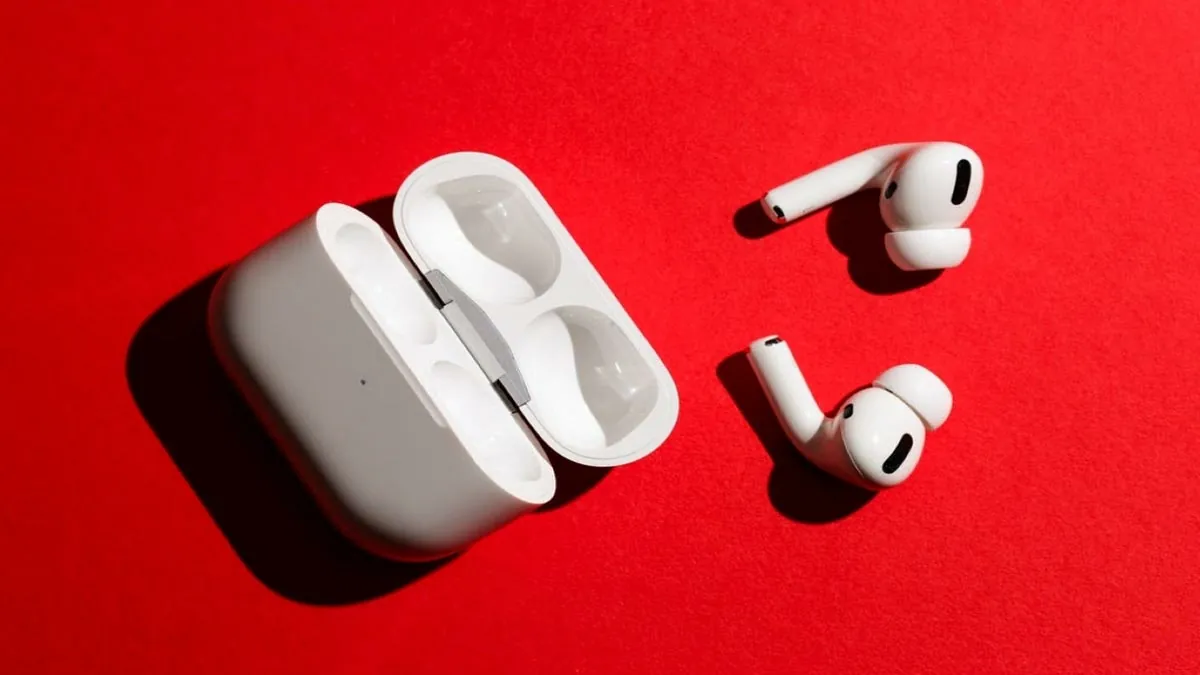 Apple, Kameralı AirPods ile Yapay Zeka Entegrasyonunu Geliştiriyor: 2027’de Yenilikçi Bir Adım Daha