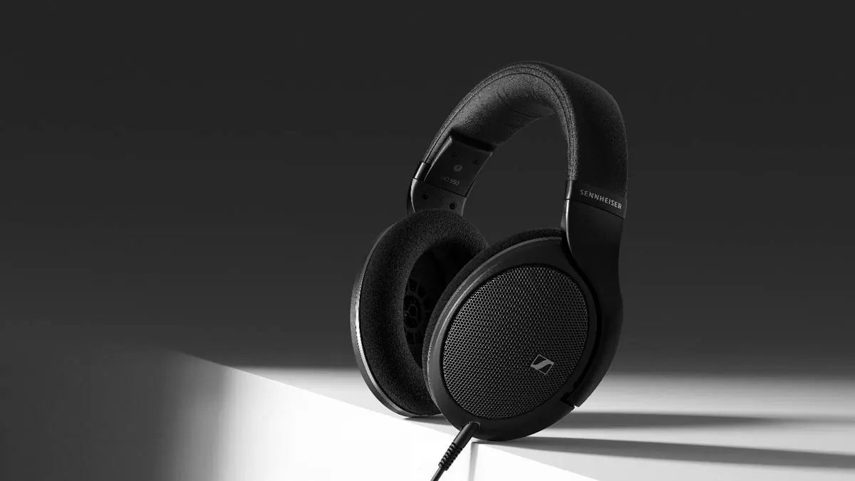 Sennheiser, Yeni HD 550 Kulaklık Modelini Tanıttı: Müzik ve Oyun Deneyimini Zirveye Taşıyor